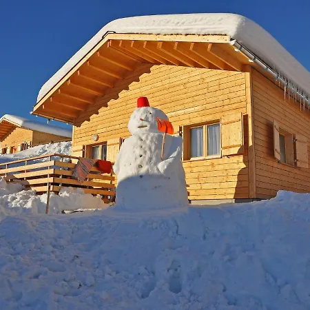 Holiday home Holiday Home Komfort Aclas Maiensaess Resort-1 By Interhome